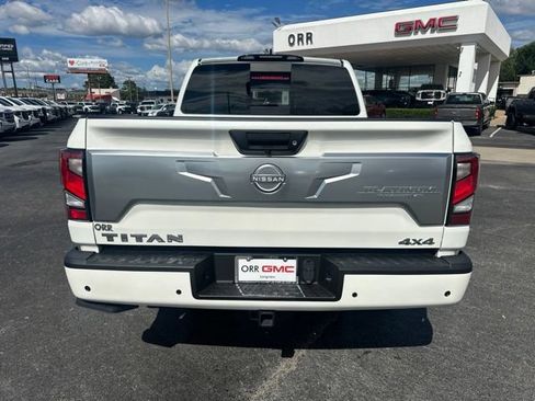 Used 2024 Nissan Titan Platinum Reserve w/ Moonroof Package AWD/4WD image 3