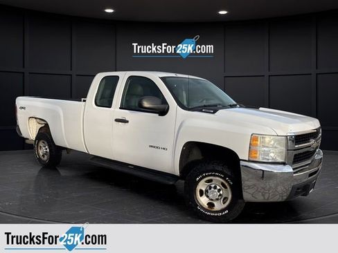 Used 2010 Chevrolet Silverado 2500 W/T image 1