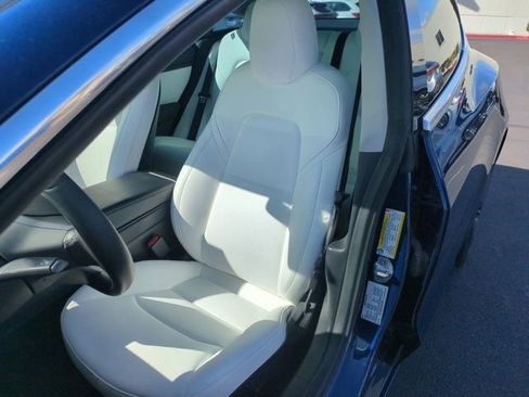 Used 2019 Tesla Model 3 Standard Range Plus image 12