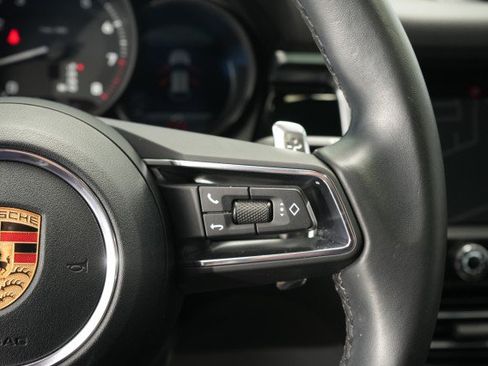 Used 2022 Porsche Macan AWD/4WD image 31