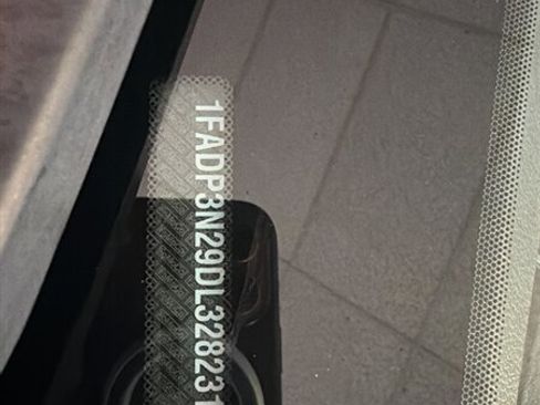 Used 2013 Ford Focus Titanium w/ Luxury Pkg image 29