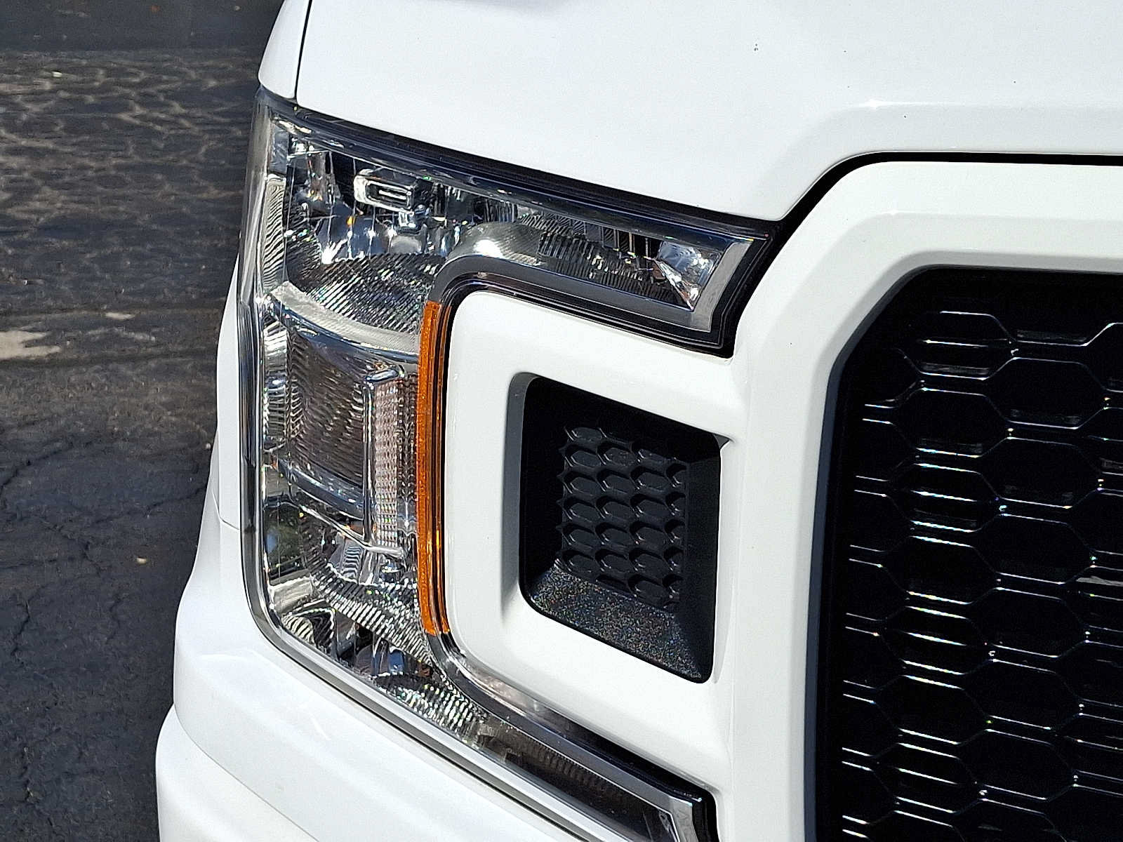 Used 2019 Ford F150 XL w/ Equipment Group 101A Mid AWD/4WD image 9