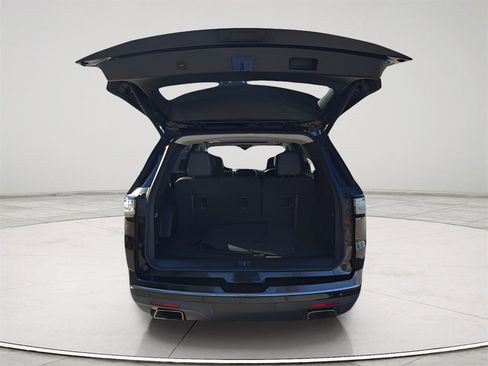 Used 2019 Chevrolet Traverse Premier w/ Redline Edition image 12