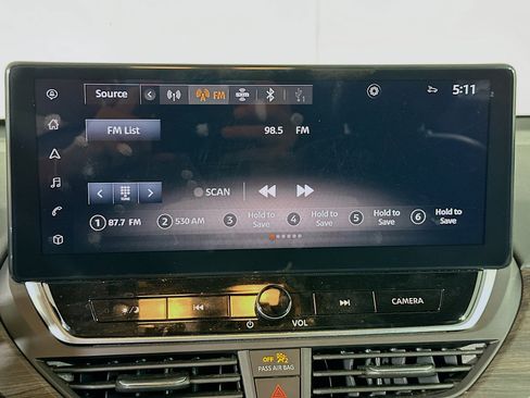 Used 2023 Nissan Altima 2.5 SL FWD image 21