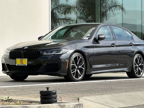 Used 2023 BMW 530i w/ M Sport Package RWD image 7
