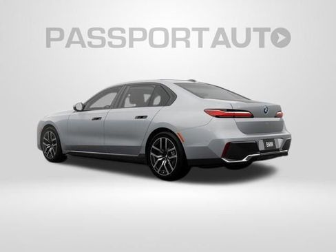 New 2026 BMW i7 xDrive60 w/ Executive Package image 2