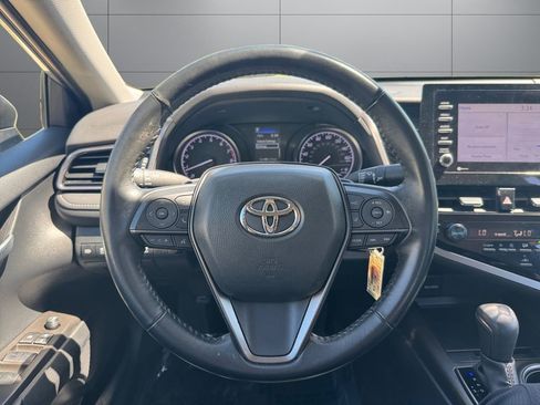 Used 2023 Toyota Camry SE FWD image 13