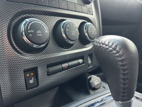 Used 2011 Dodge Challenger R/T image 20