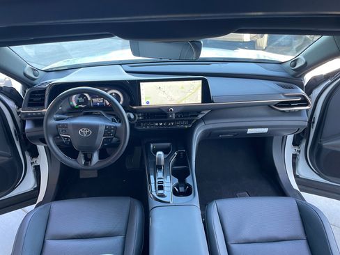 Certified 2025 Toyota Crown Signia w/ Advanced Technology Package image 20