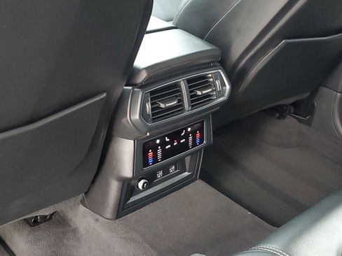 Used 2021 Lamborghini Urus image 17