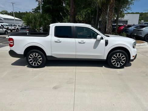 Certified 2022 Ford Maverick Lariat FWD image 3