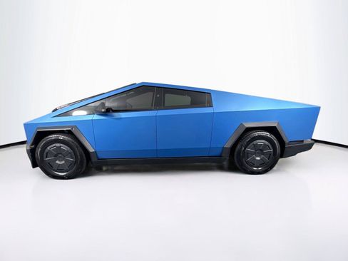 Used 2024 Tesla Cybertruck AWD Crew Cab image 14