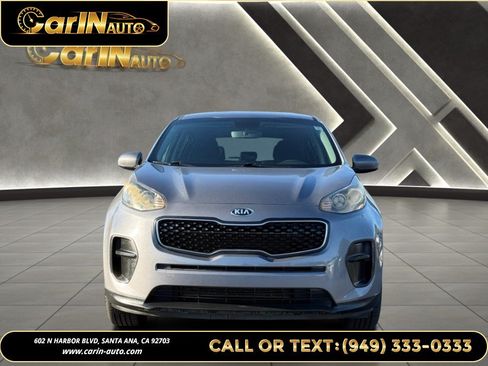 Used 2017 Kia Sportage LX FWD image 2