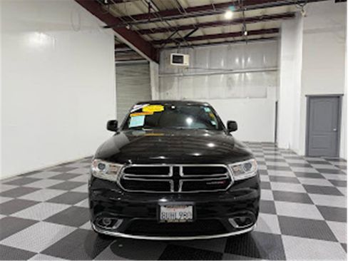 Used 2020 Dodge Durango SXT image 3