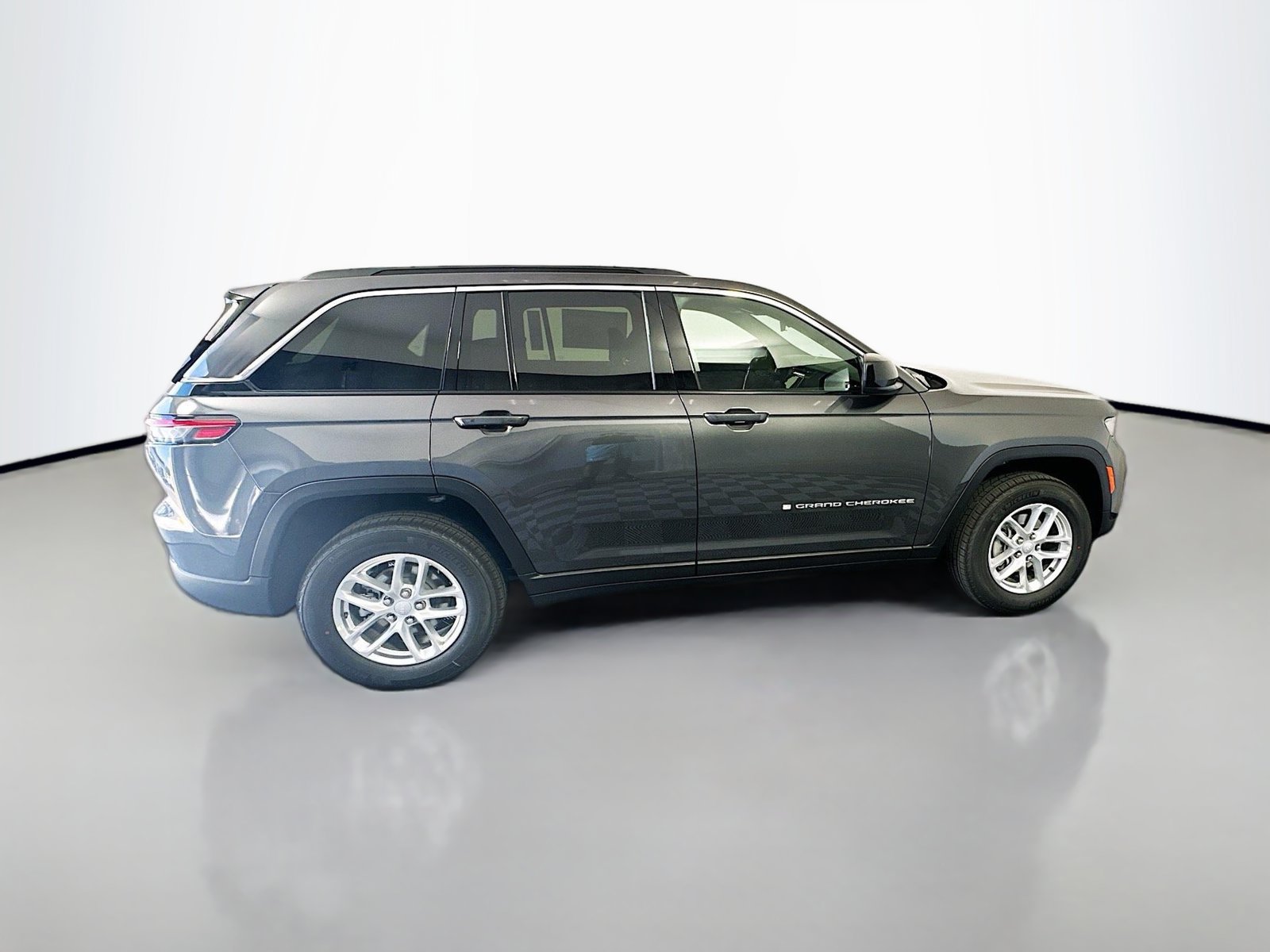 New 2026 Jeep Grand Cherokee Laredo X AWD/4WD image 8