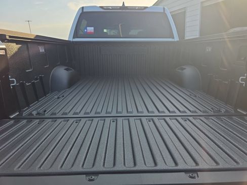 New 2026 Toyota Tundra Platinum w/ TRD Off-Road Package AWD/4WD image 30