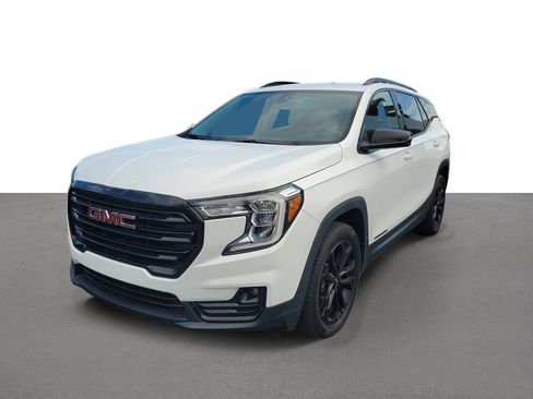 Certified 2022 GMC Terrain SLT w/ Elevation Edition FWD image 1