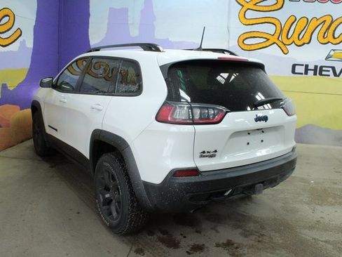 Used 2020 Jeep Cherokee Sport image 6