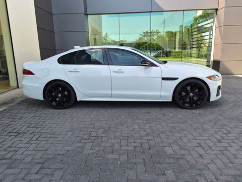 Used 2024 Jaguar XF R-Dynamic SE AWD/4WD image 4