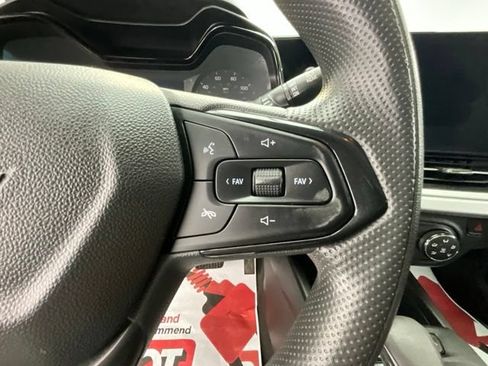 Used 2024 Chevrolet Trax LS FWD image 19