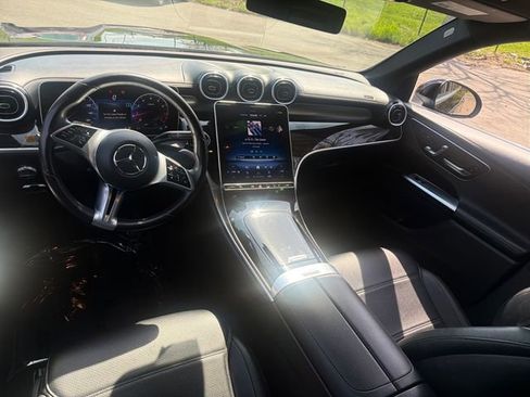 Used 2024 Mercedes-Benz GLC 300 4MATIC image 28