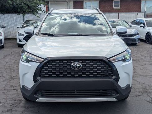 Used 2024 Toyota Corolla Cross LE image 9