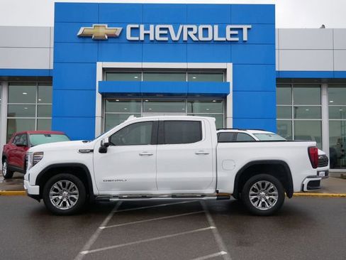 Used 2022 GMC Sierra 1500 Denali image 4