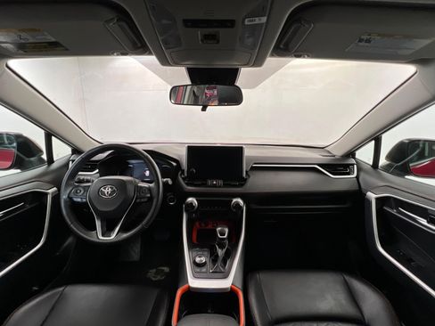 Used 2024 Toyota RAV4 Adventure image 9