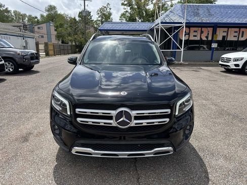 Used 2021 Mercedes-Benz GLB 250 w/ Premium Package image 2