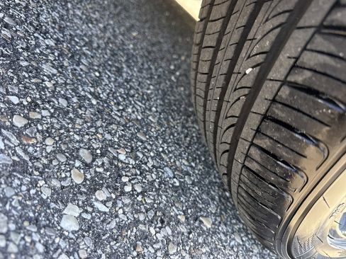 Certified 2025 Hyundai Elantra Sport image 9