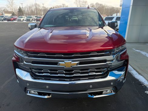 Used 2022 Chevrolet Silverado 1500 LTZ w/ Z71 Off-Road Package image 12