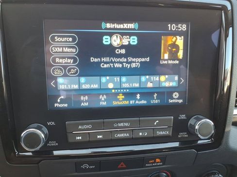 Used 2024 Nissan Frontier SV w/ Technology Package image 19