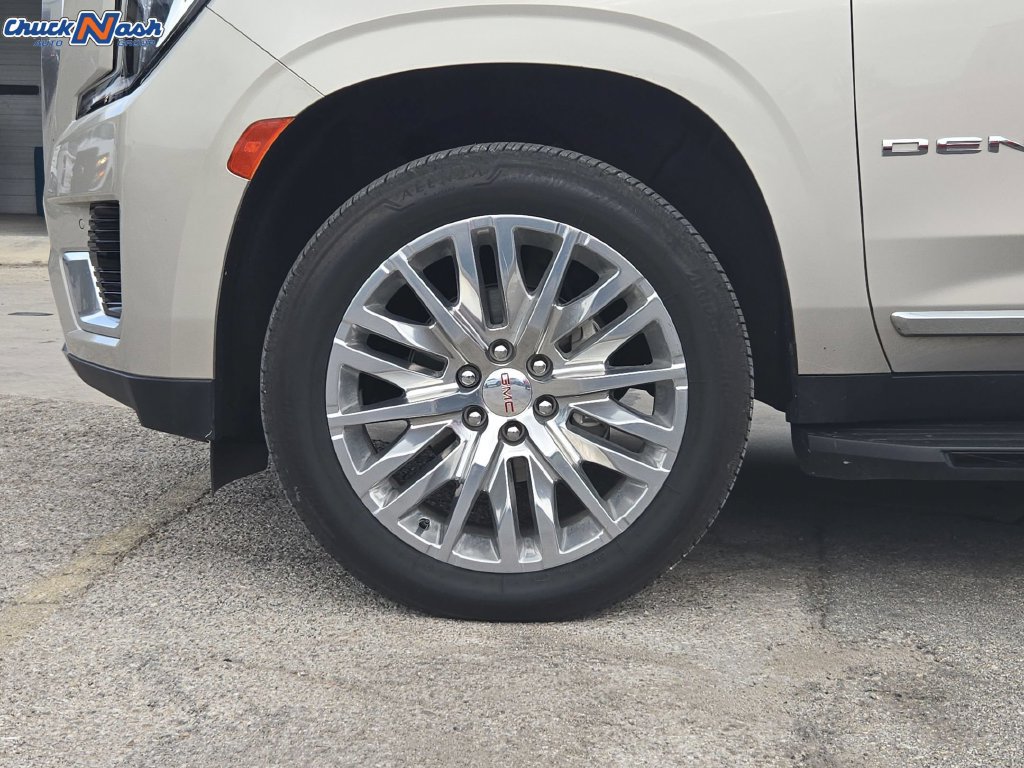 Used 2023 GMC Yukon Denali RWD image 10