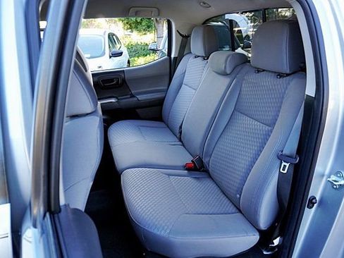 Used 2022 Toyota Tacoma SR5 image 18