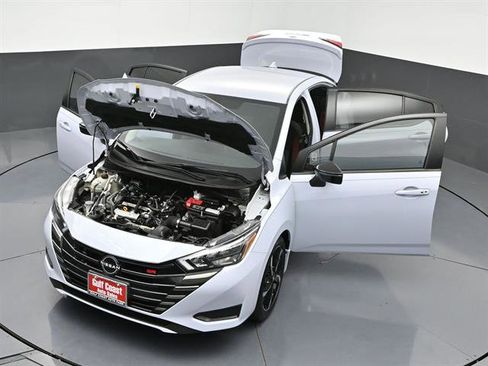 Used 2023 Nissan Versa SR w/ Trunk Package image 48