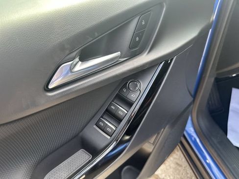 New 2026 Chevrolet Equinox RS w/ Safety and Technology Package FWD image 25