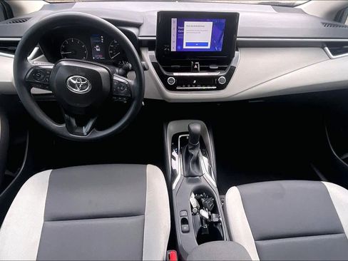 Used 2025 Toyota Corolla LE image 15