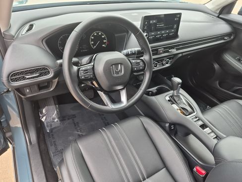 Used 2026 Honda HR-V EX-L image 10