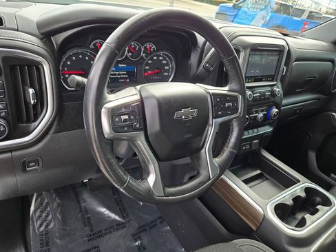 Used 2021 Chevrolet Silverado 1500 LT Trail Boss w/ LPO, Dark Essentials Package image 10