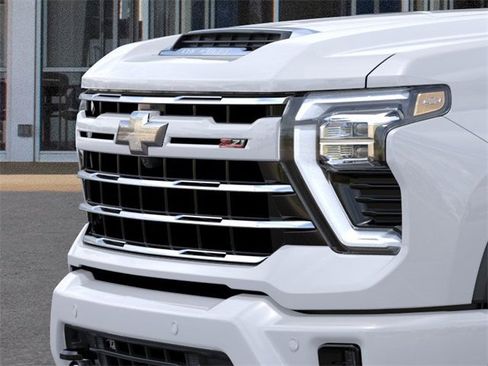 New 2025 Chevrolet Silverado 2500 LT w/ Z71 Chrome Sport Edition image 13