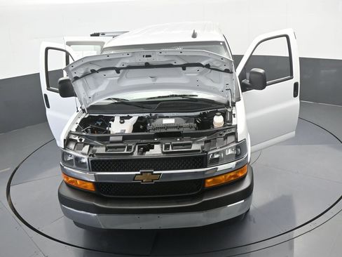 Used 2024 Chevrolet Express 2500 w/ Driver Convenience Package image 63