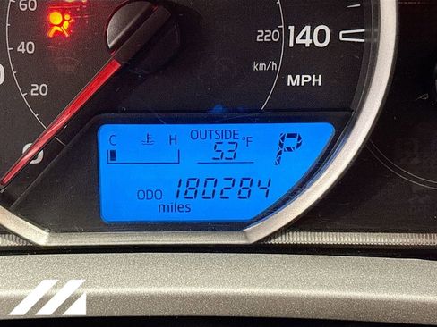 Used 2015 Toyota RAV4 XLE AWD/4WD image 14