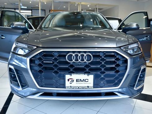 Used 2022 Audi Q5 2.0T Premium Plus w/ Premium Plus Package AWD/4WD image 2