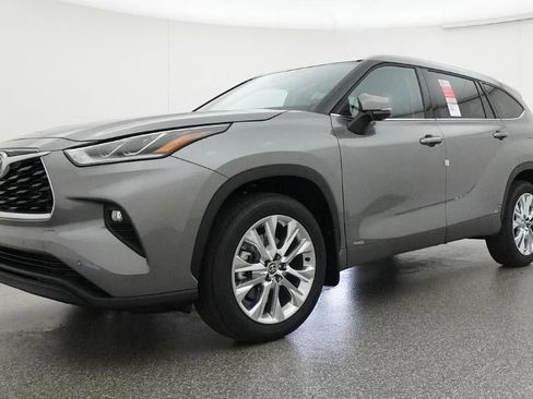 New 2026 Toyota Highlander Limited AWD/4WD image 17