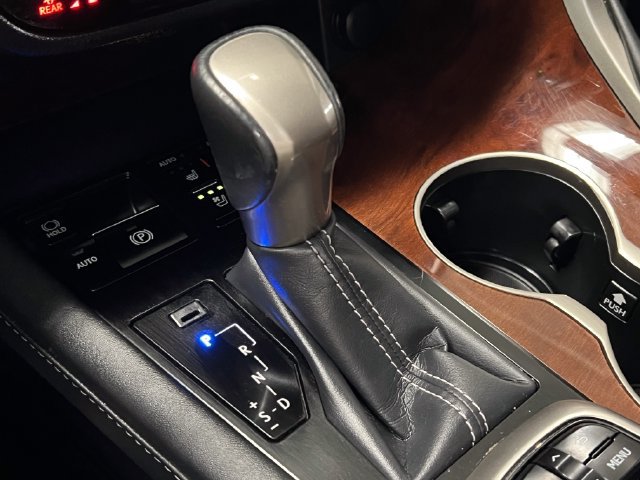 Used 2019 Lexus RX 350L FWD image 21