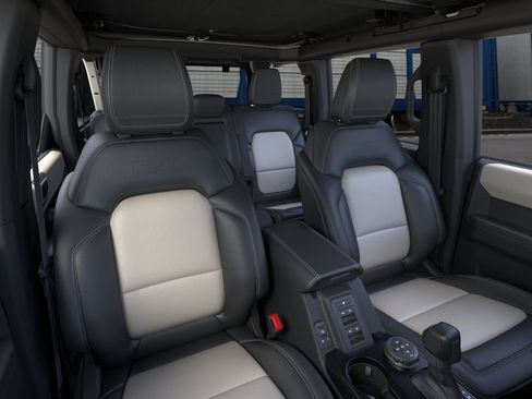 New 2026 Ford Bronco Outer Banks AWD/4WD image 10