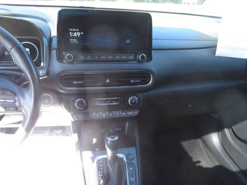 Used 2022 Hyundai Kona Limited image 19
