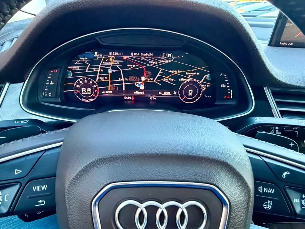 Used 2018 Audi Q7 3.0T Premium Plus AWD/4WD image 23