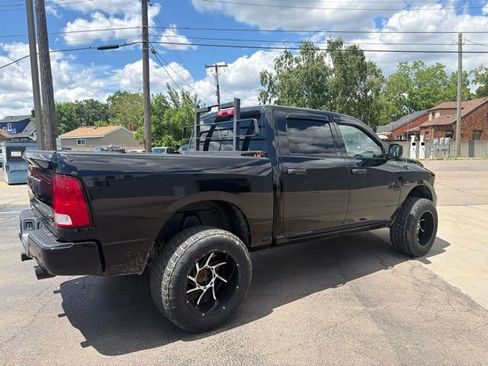 Used 2023 RAM 1500 Express w/ Wheel & Sound Group AWD/4WD image 3