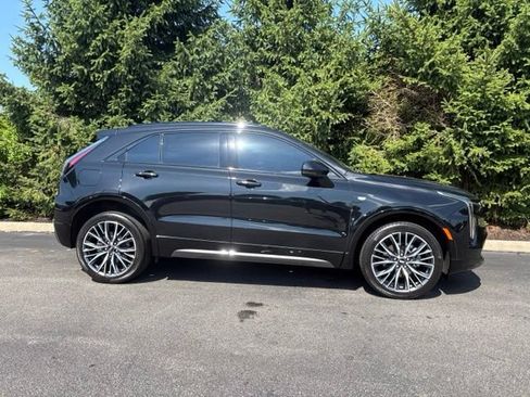 Used 2024 Cadillac XT4 Sport AWD/4WD image 9